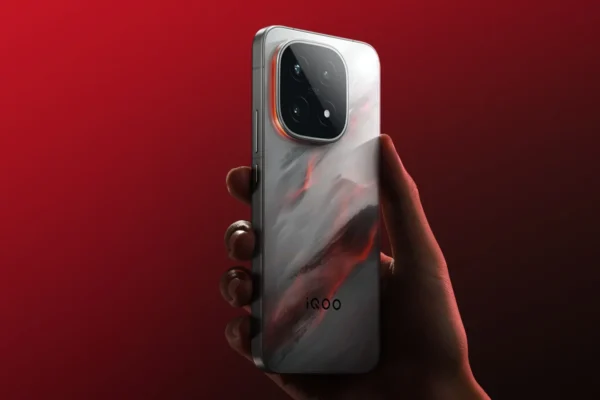 iQOO 15 India Launch Confirmed: Powered by Snapdragon 8 Elite Gen 5 Processor iQOO 15 from the back with gradient red colour